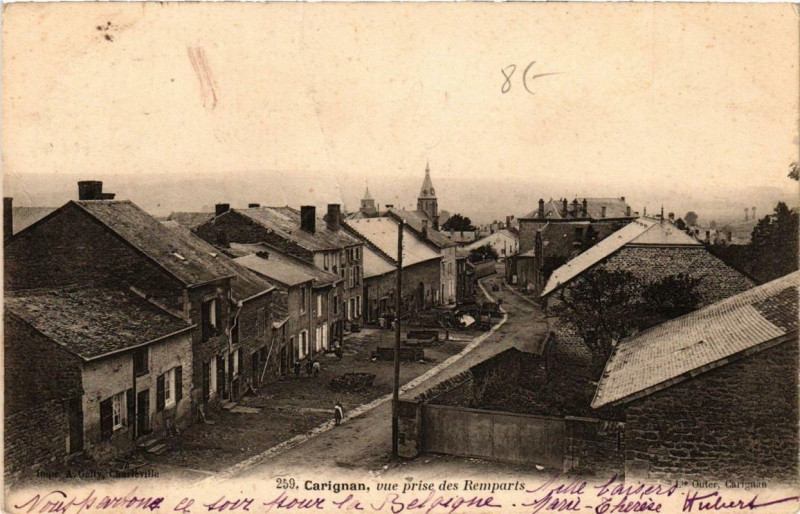 Carte postale ancienne Carignan vue prise des Remparts à Carignan
