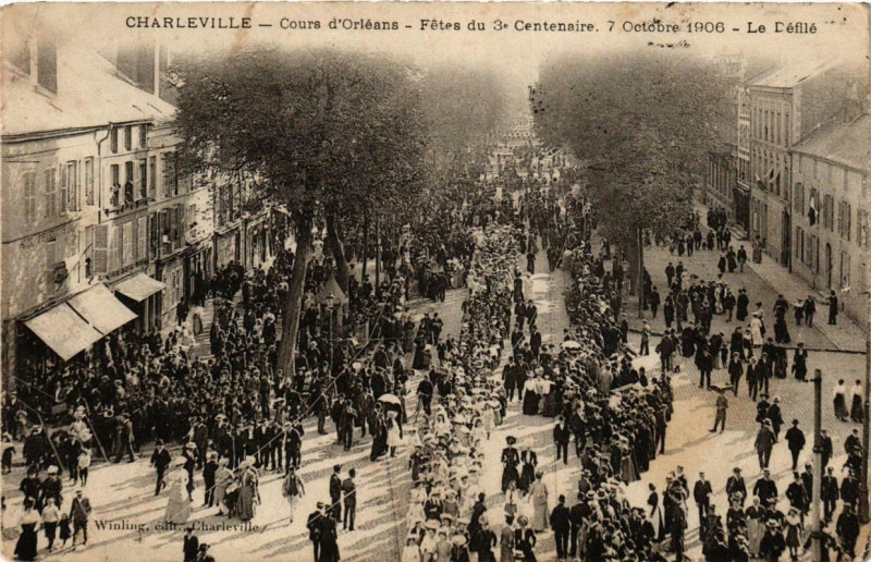 Carte postale ancienne Charleville Cours d'Orleans