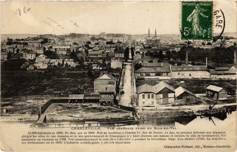 Carte postale ancienne Charleville Vue Générale prise du Bois en Val
