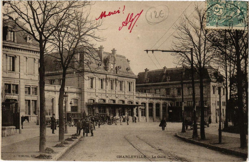 Carte postale ancienne Charleville La Gare