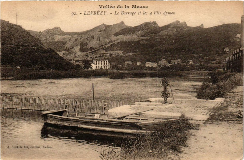 Carte postale ancienne Levrézy Le Barrage et les 4 Fils Aymon