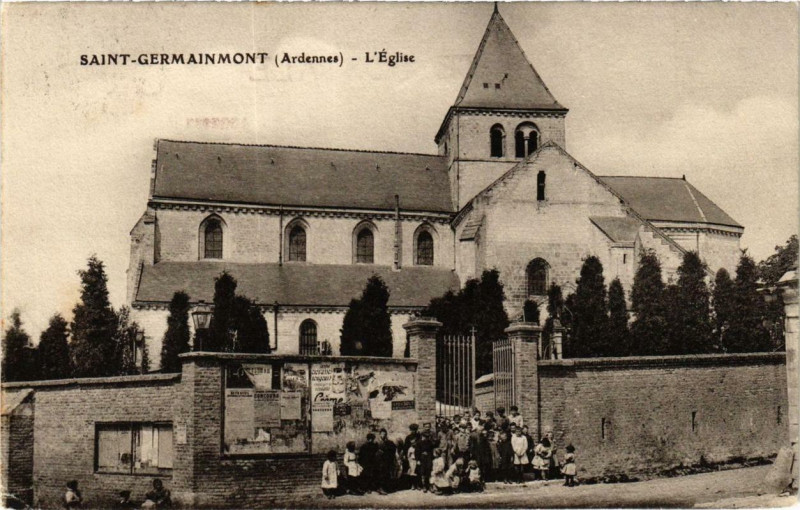 Carte postale ancienne Saint-Germainmont Eglise à Saint-Germainmont