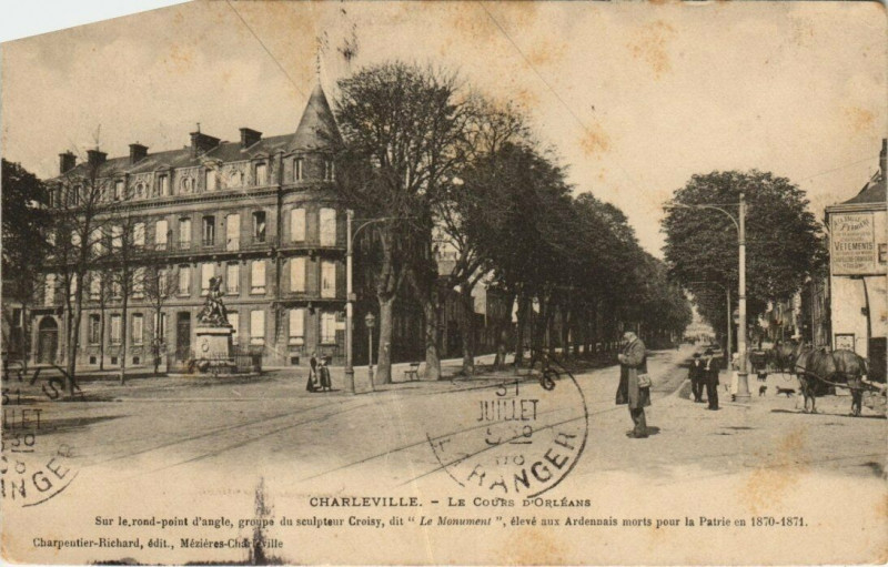 Carte postale ancienne Charleville - Le cours d'orleans