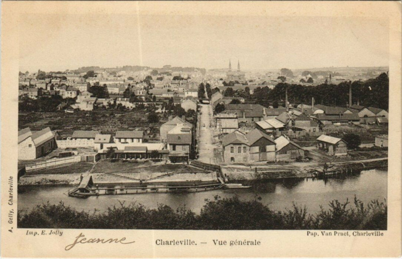 Carte postale ancienne Charleville - Vue générale