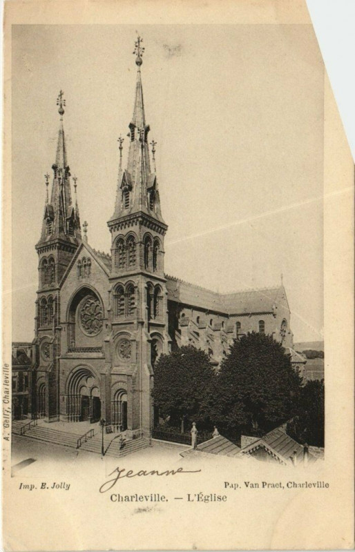 Carte postale ancienne Charleville - L'Eglise