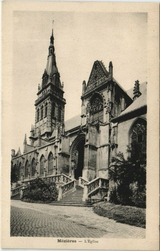 Carte postale ancienne Mezieres - L'Eglise