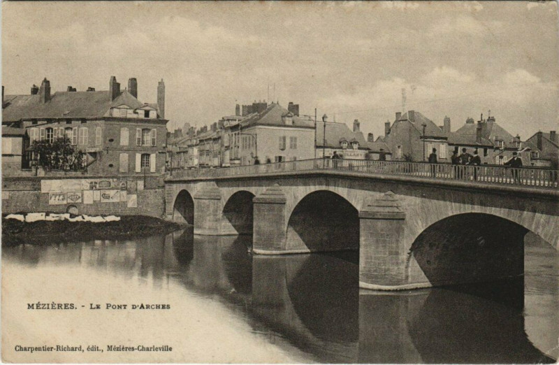 Carte postale ancienne Mezieres - Le pont d 'arches