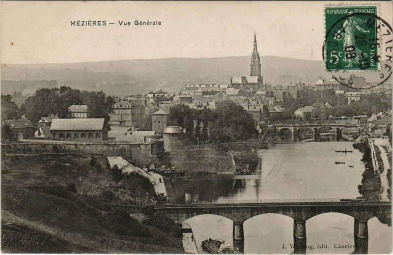 Carte postale ancienne Mezieres - Vue générale