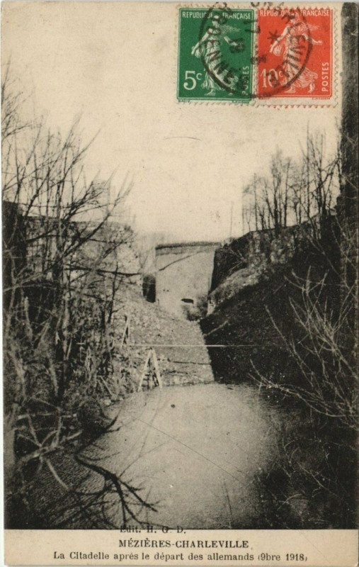 Carte postale ancienne Mezierers - Charleville