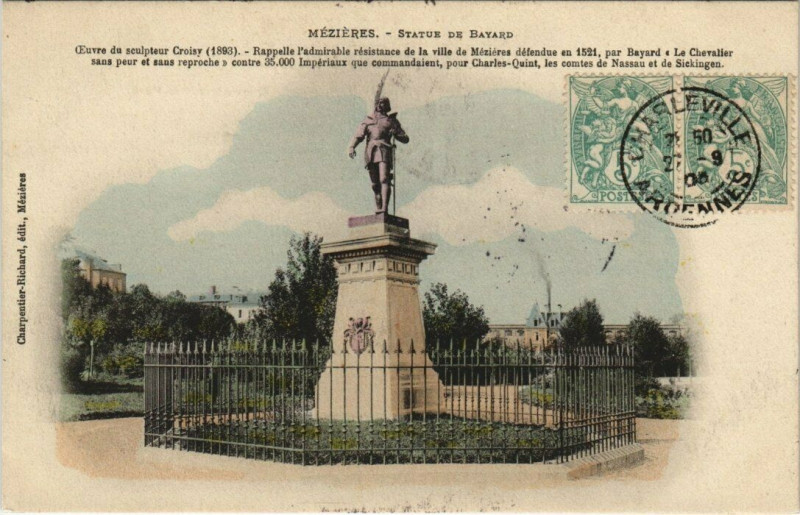 Carte postale ancienne Mezieres - Statue de bayard
