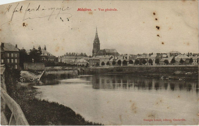 Carte postale ancienne Mezieres - Vue générale