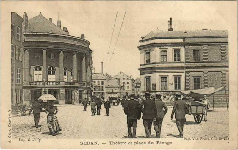 Carte postale ancienne Sedan - Theatre et place du Rivage à Sedan