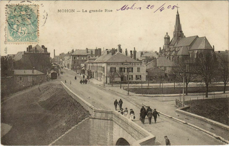 Carte postale ancienne Mohon - La grande Rue