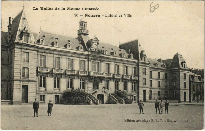Carte postale ancienne Nouzon - L'Hotel de Ville