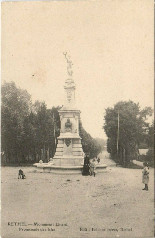 Carte postale ancienne Rethel - Monument Linard à Rethel
