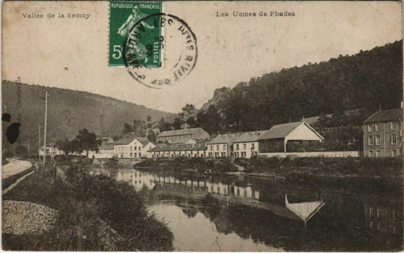 Carte postale ancienne Vallée de la Semoy - Les usines de Phades