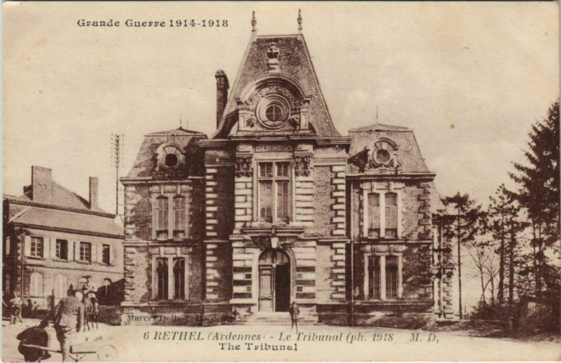 Carte postale ancienne Rethel - Le Tribunal à Rethel
