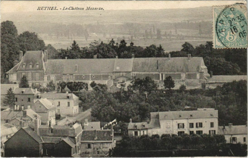 Carte postale ancienne Rethel - Le Chateau Mazarin à Rethel