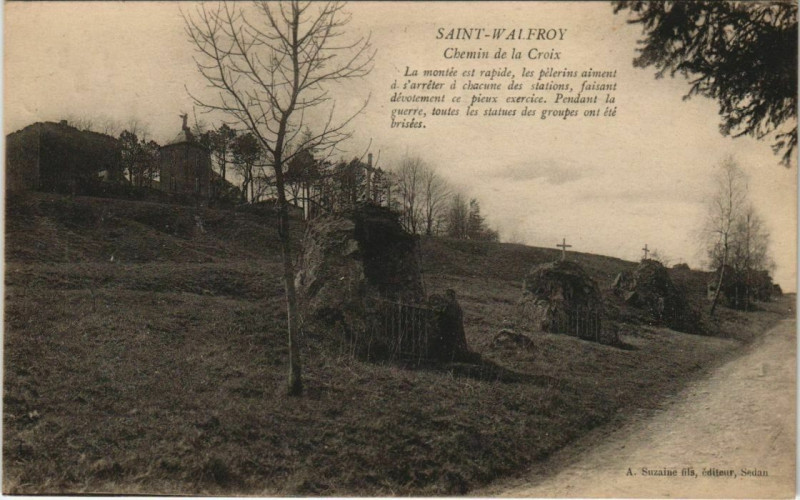 Carte postale ancienne Saint-Walfroy - Chemin de la Croix