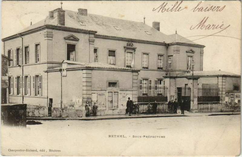 Carte postale ancienne Rethel - Sous prefecture à Rethel