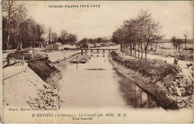 Carte postale ancienne Rethel - Le Canal à Rethel