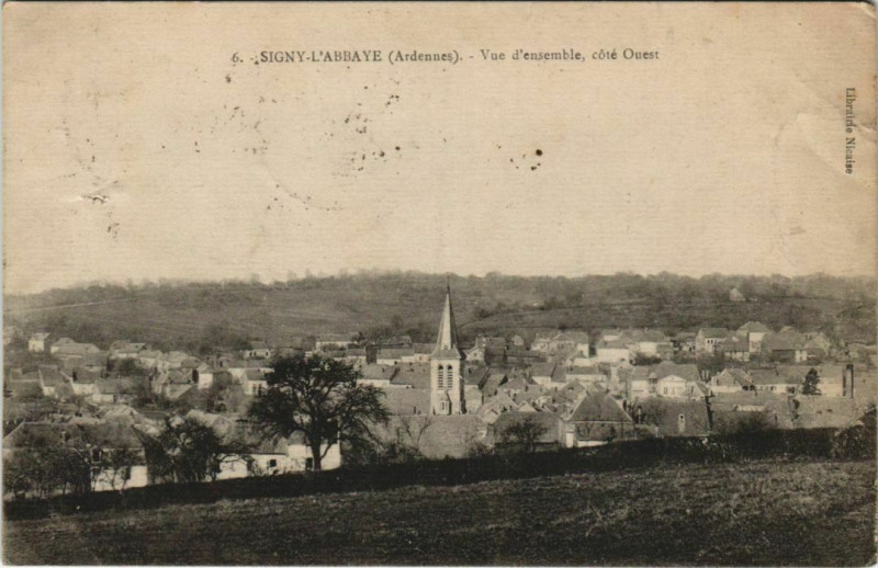 Carte postale ancienne Signy-l'Abbaye - Vue d'Ensemble à Signy-l'Abbaye