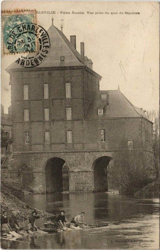Carte postale ancienne Charleville - Vieux moulin