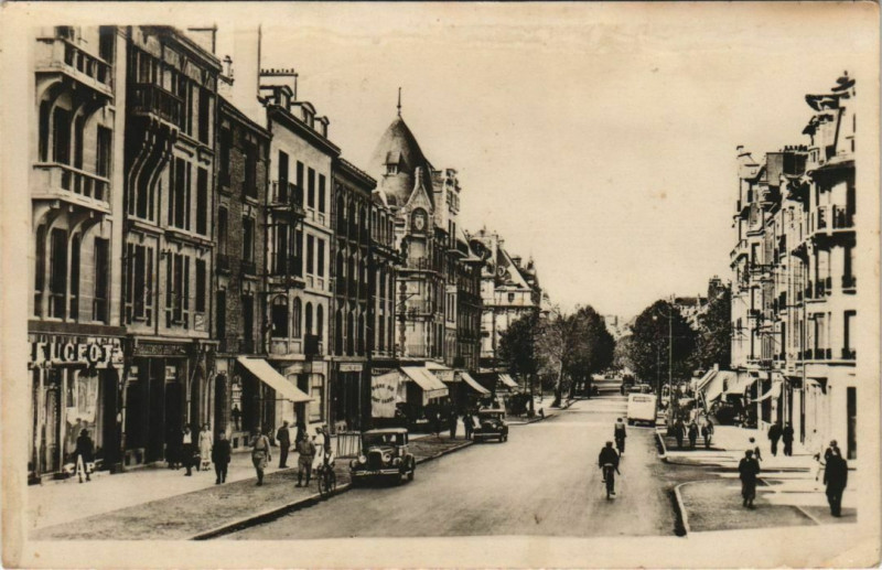 Carte postale ancienne Mezieres - Rue de l'Arches