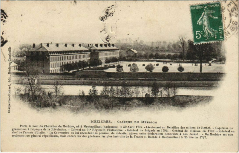 Carte postale ancienne Mezieres - Caserne du Merbion