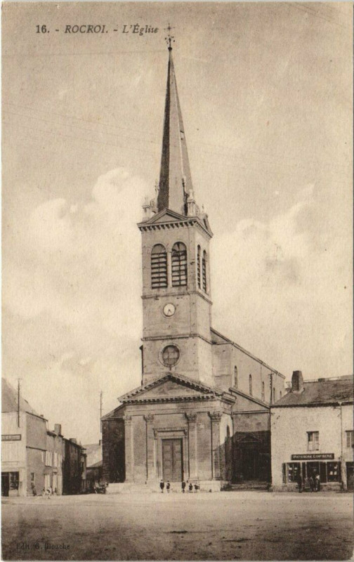 Carte postale ancienne Rocroi - L'Eglise à Rocroi
