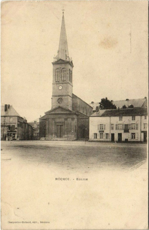 Carte postale ancienne Rocroi - Eglise à Rocroi