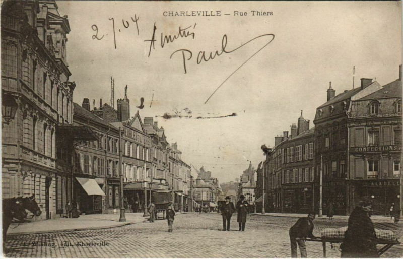 Carte postale ancienne Charleville - Rue Thiers