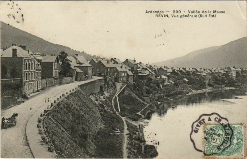 Carte postale ancienne Revin - Vue générale à Revin