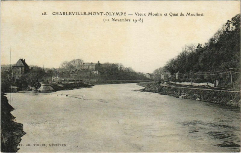 Carte postale ancienne Charleville Mont-Olympe - Vieux Moulin et Quai du Moulinet