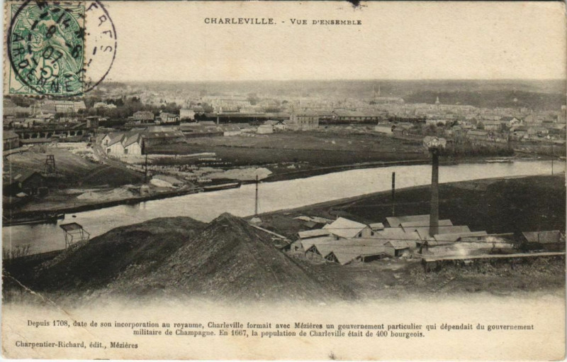 Carte postale ancienne Charleville - Vue d'Ensemble