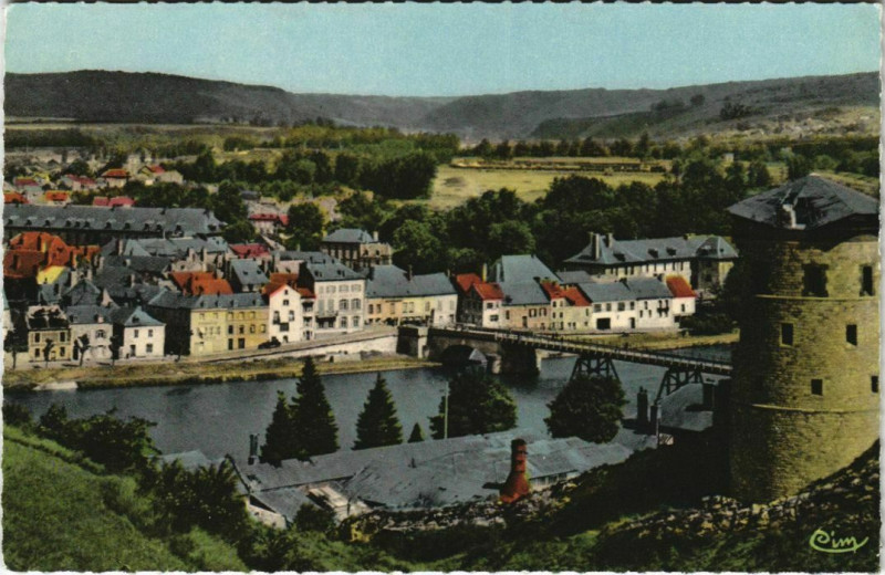 Carte postale ancienne Givet - Vue générale à Givet