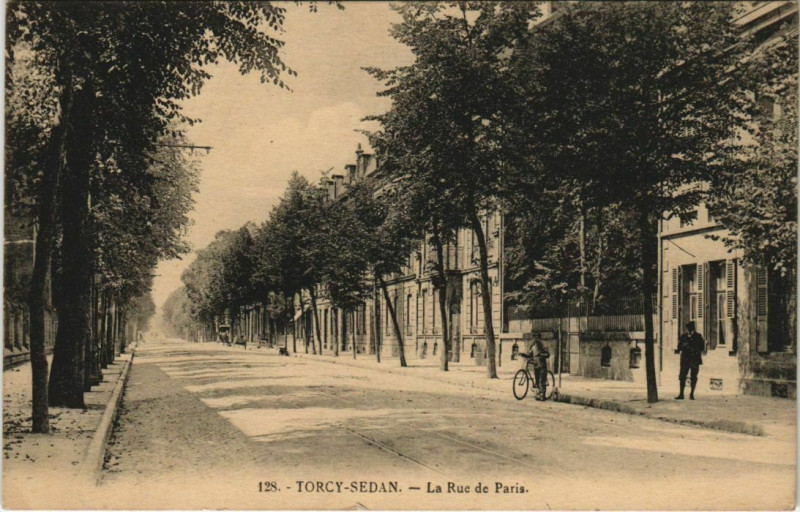 Carte postale ancienne Torcy-Sedan - La Rute de Paris à Sedan