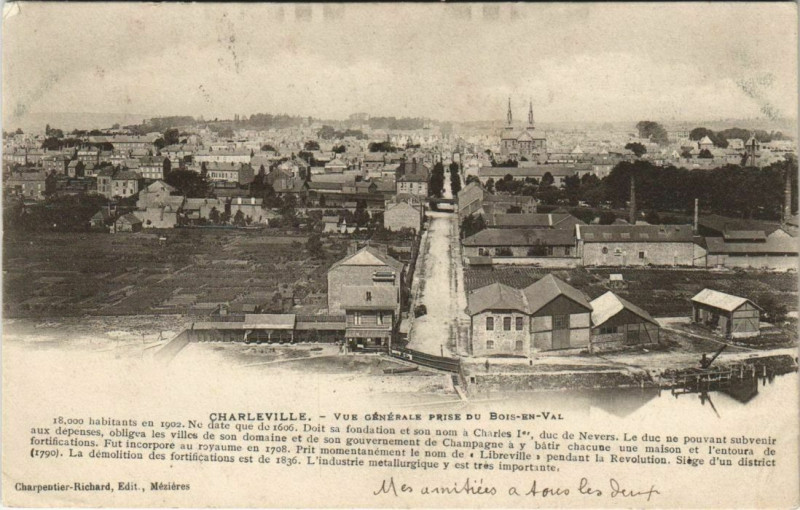 Carte postale ancienne Charleville - Vue générale prise du Bois-en-Val