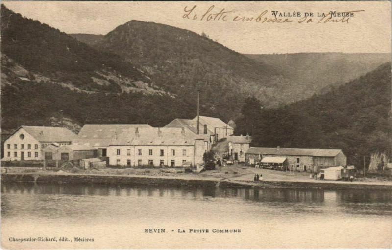 Carte postale ancienne Revin - La Petite Commune à Revin