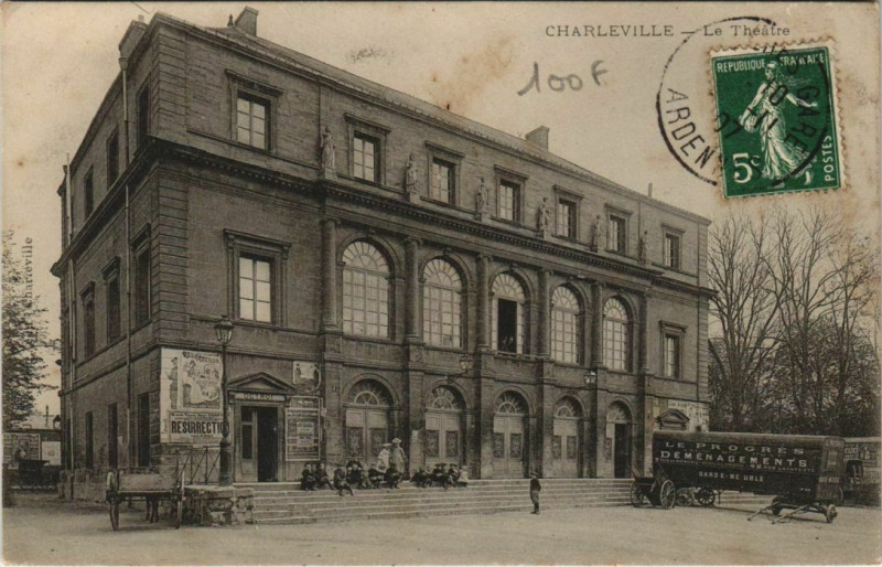 Carte postale ancienne Charleville - Le Theatre