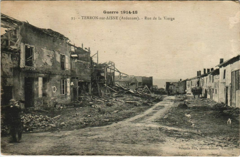 Carte postale ancienne Terron-sur-Aisne - Rue de la Vierge