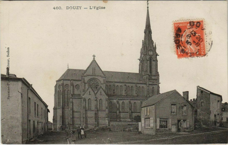 Carte postale ancienne Douzy - L'Eglise à Douzy
