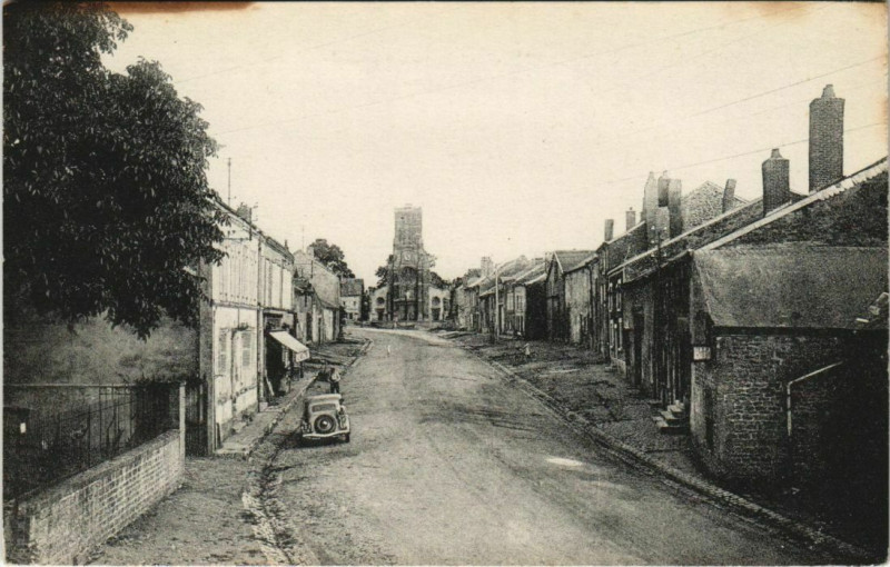 Carte postale ancienne Balan - Rue de l'Eglise à Balan