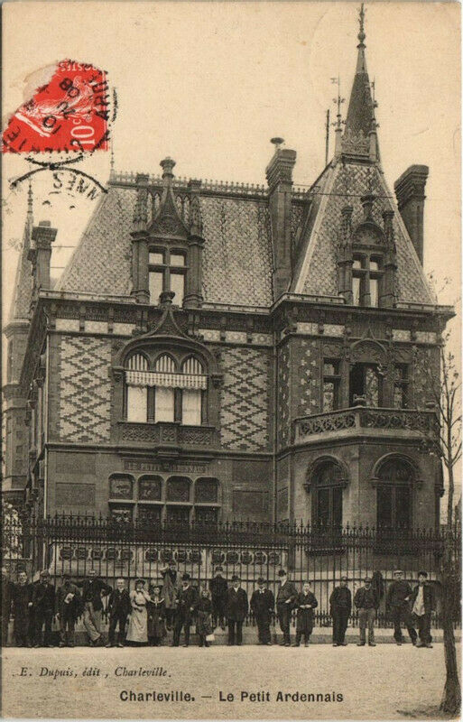Carte postale ancienne Charleville - Le Petit Ardennais