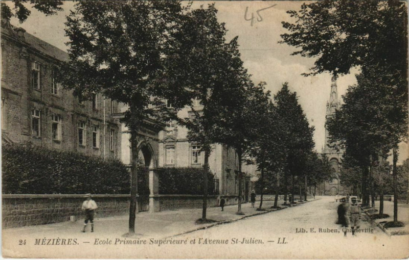 Carte postale ancienne Mezieres - Ecole Primaire Superieure et l'Evenue Saint-Julien à Aire