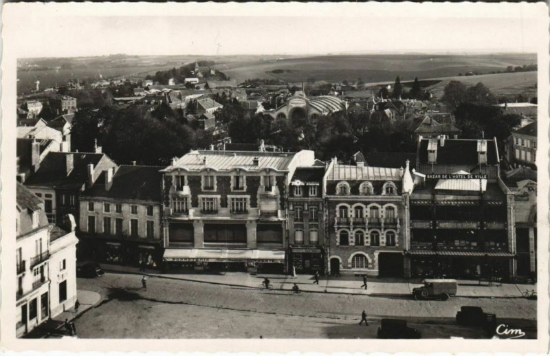 Carte postale ancienne Vouziers - Vue d'Ensemble à Vouziers