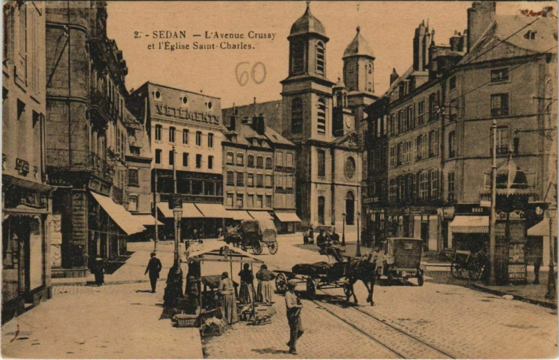 Carte postale ancienne Sedan - L'Avenue Crussy à Sedan