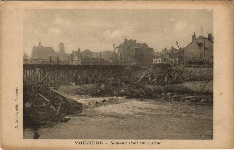Carte postale ancienne Vouziers - Nouveau Pont sur l'Aisne à Vouziers