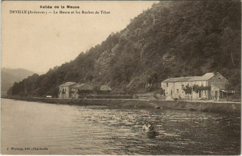 Carte postale ancienne Deville - La Meuse et les Roches de Tihot à Deville