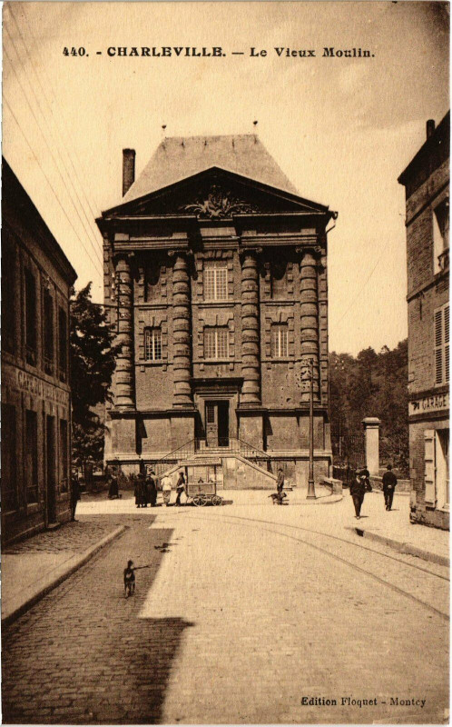 Carte postale ancienne Charleville - Le vieux Moulin
